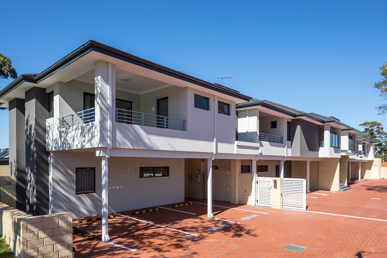 Spearwood Gallery 1349 x 899